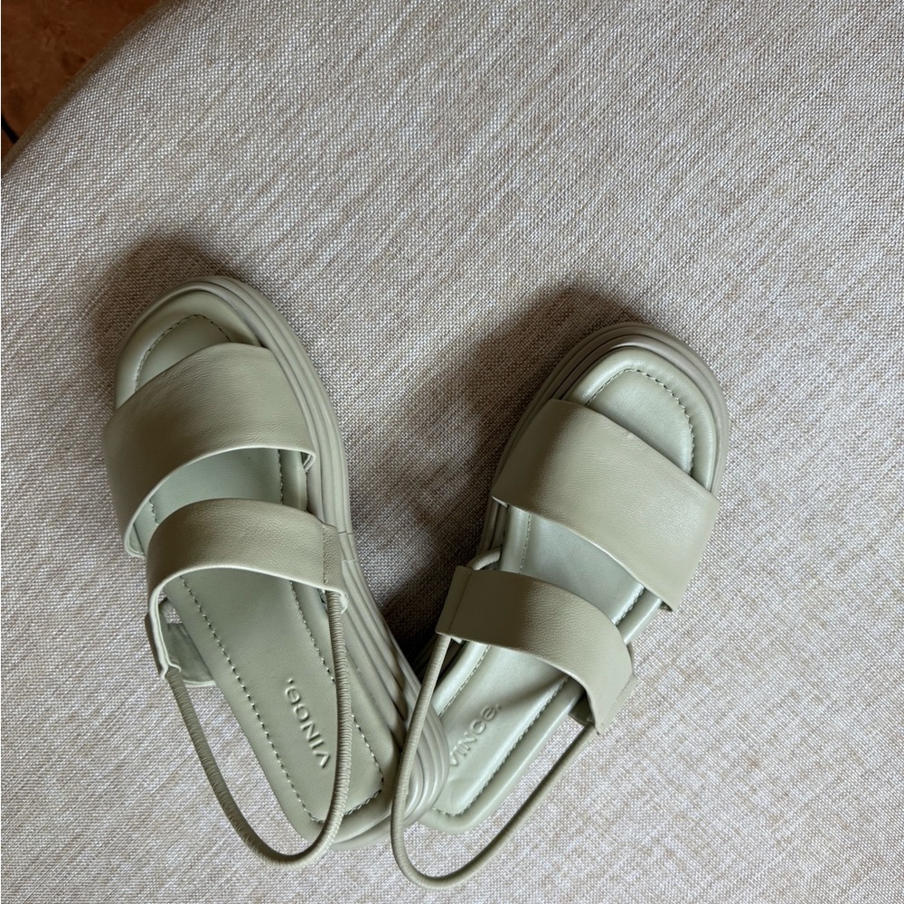 Vince Green Sandals Minimalist Comfort Design